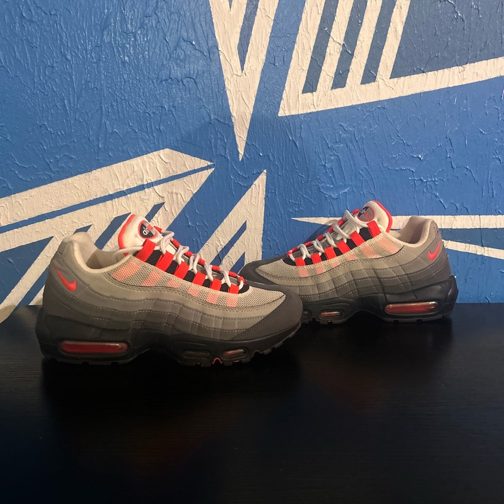 Air Max 95 OG Solar Red
